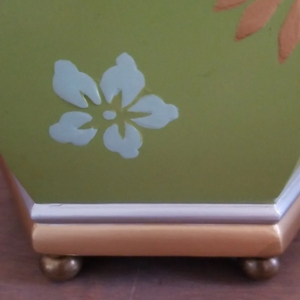 Raymond Waites for Toyo Decorative Footed Box